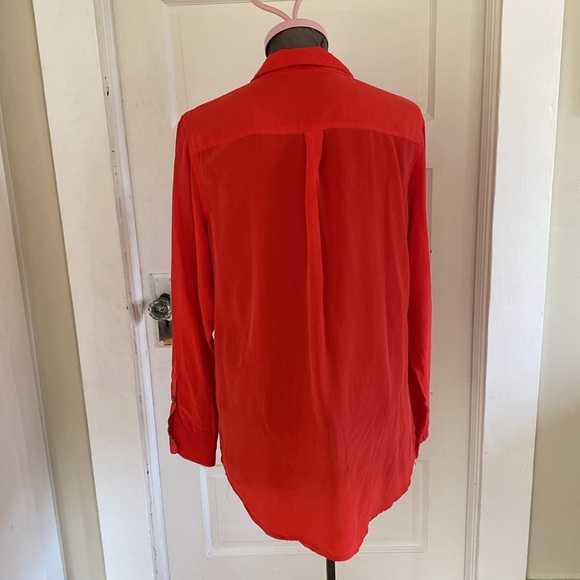 Two by Vince Camuto Red Silk Button Down Blouse‎ Medium - Picture 3 of 5